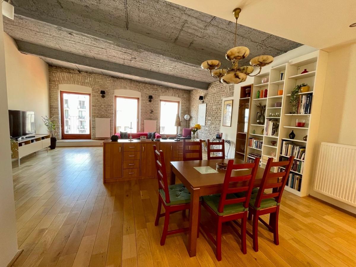 Penthouse W Private Rooftop And Free Parking Budapest Exterior foto